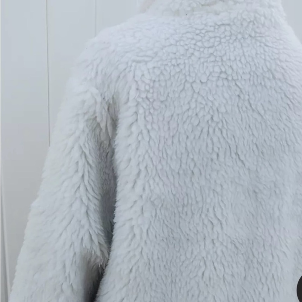Tommy Hilfiger White Sherpa Fleece Jacket • NWT • Women’s Large - Picture 11 of 16